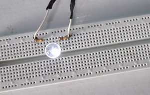 Led ligado diretamente a 220v com resistores de 100k