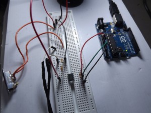 Sistema de testes com optoacoplador 4n25 e Arduino visão lateral