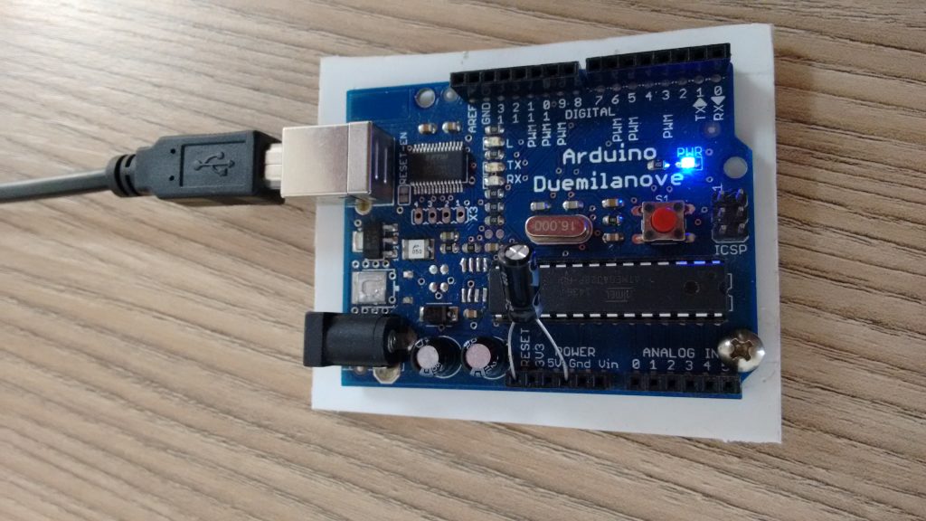 Controlando Arduino com PHP via Serial - Paulo Trentin